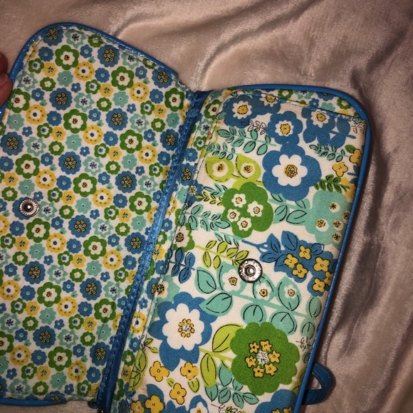 Vera Bradley green and yellow floral wallet - Picture 6 of 7